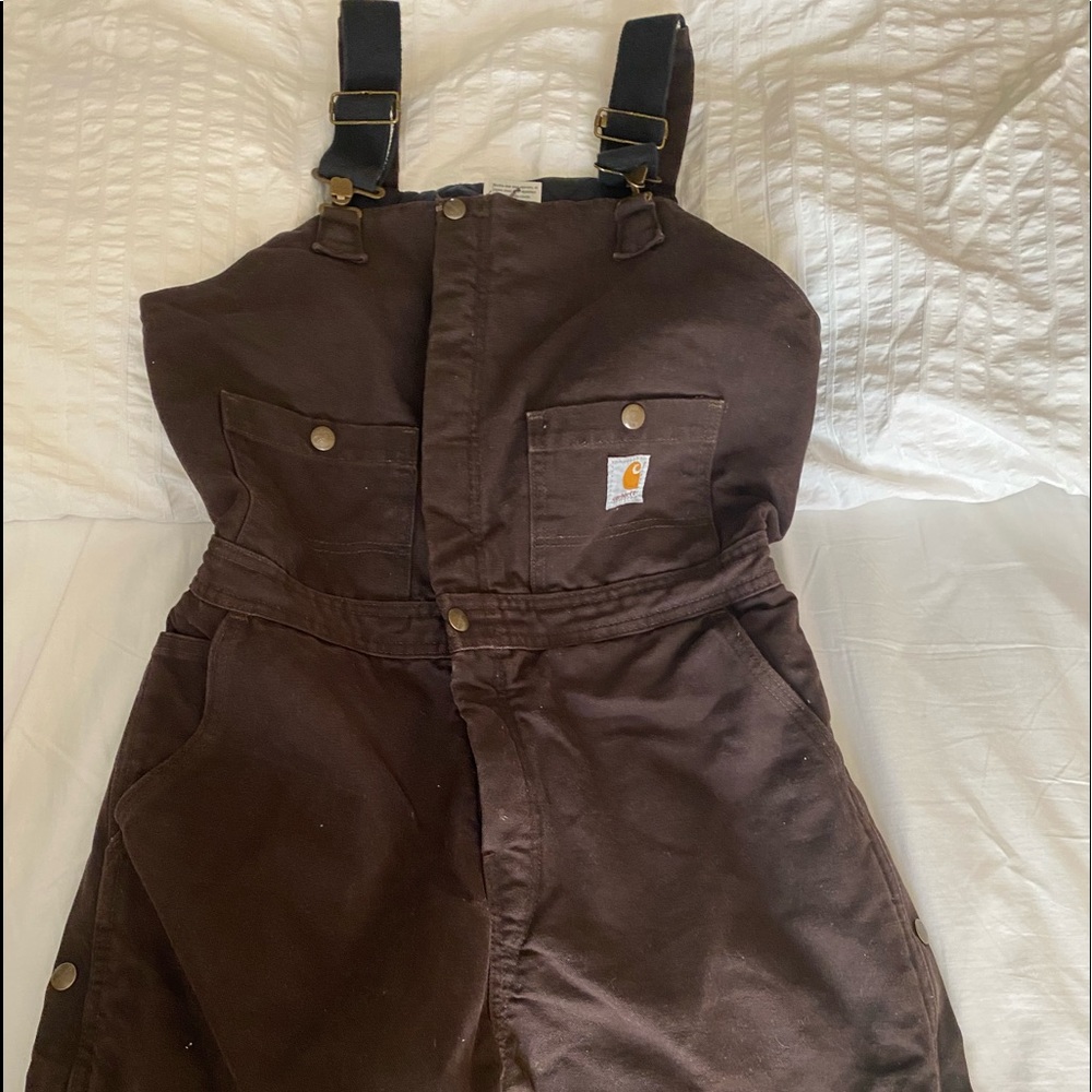 Brand new with tag. Carhartt women’s relaxed fit insulated bib overall 6/30